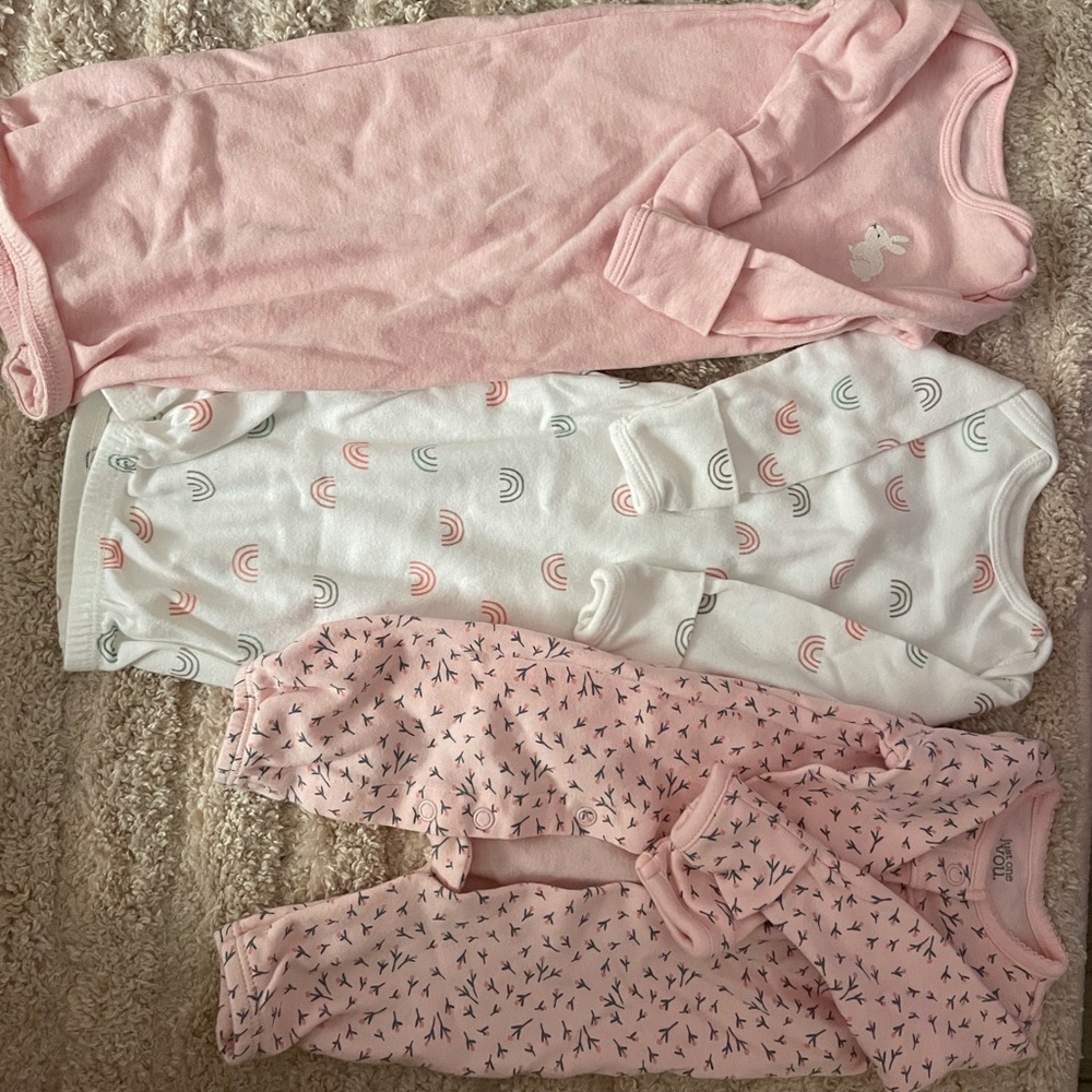 Newborn Bundle - Picture 2 of 3